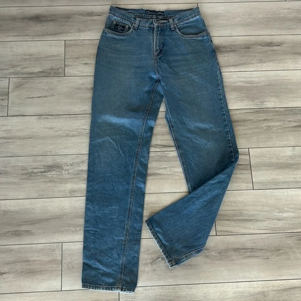 Cowgirl Up Lowrise corgirl fit jeans size 9/10 100% cotton
